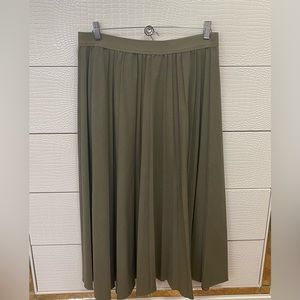 Maxi skirt elastic band